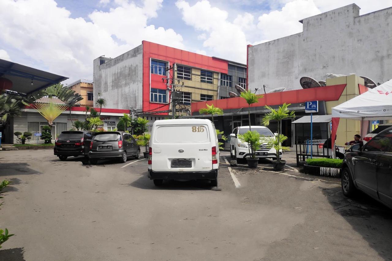 Urbanview Os Residence Medan By Reddoorz Екстериор снимка